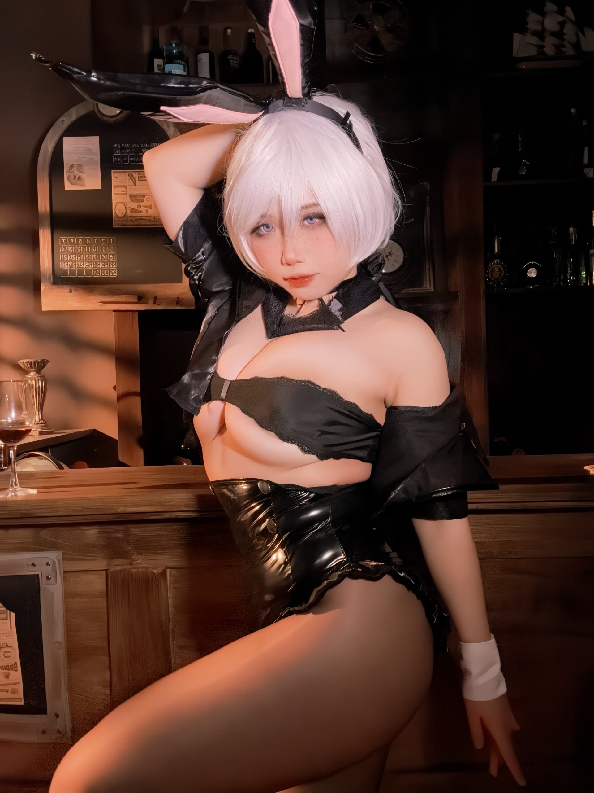 贞子蜜桃 – 兔女郎美图拍