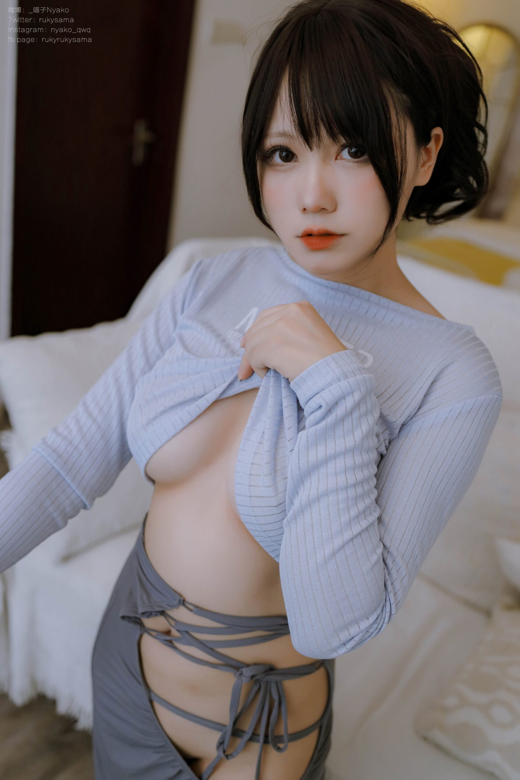 Nyako喵子 – 吉他妹妹 连衣裙美图拍