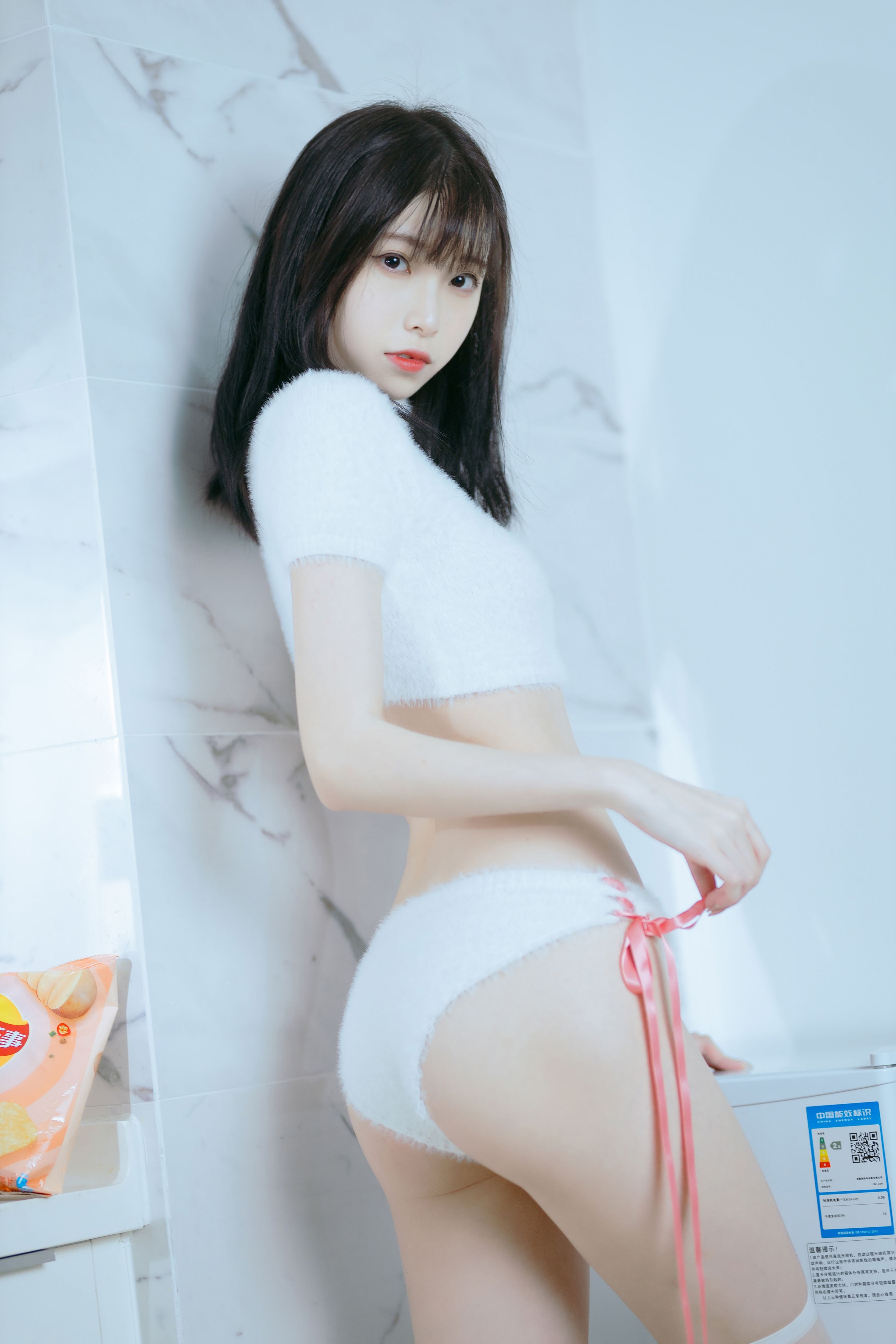 许岚LAN 纯欲毛衣美图拍