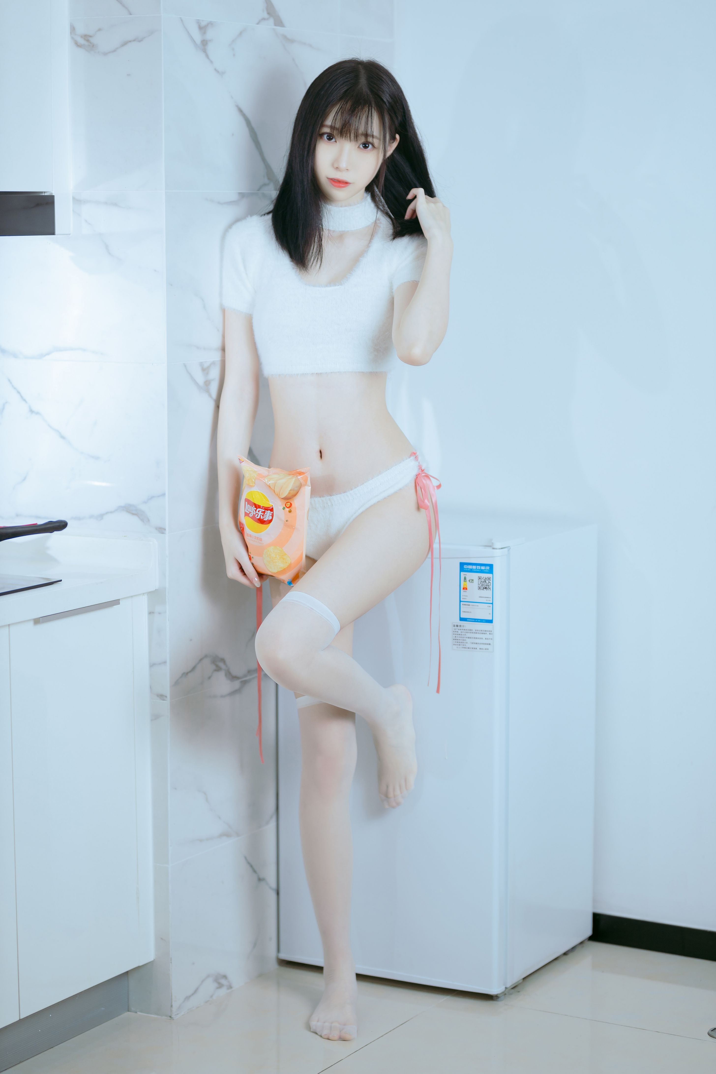 许岚LAN 纯欲毛衣美图拍