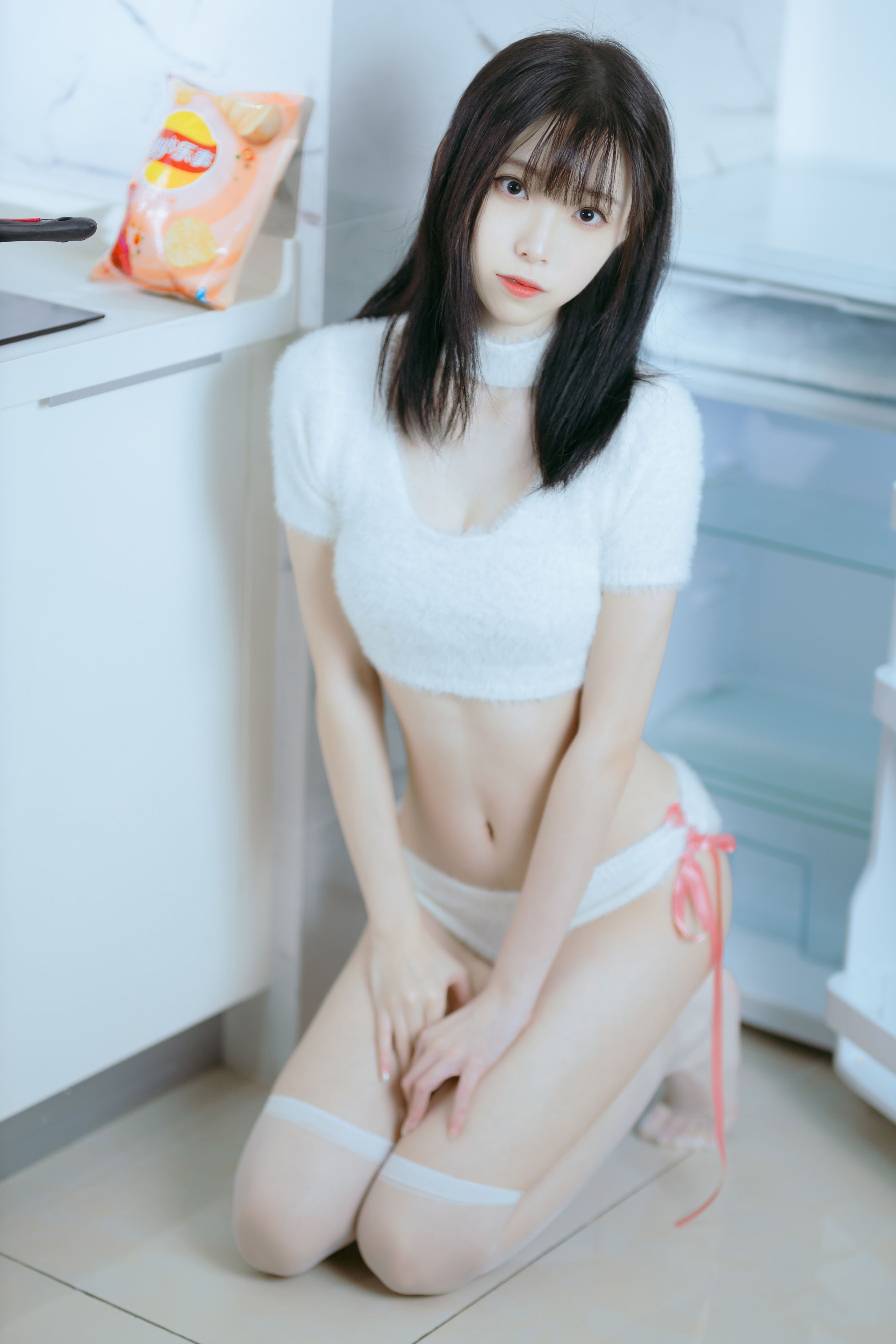 许岚LAN 纯欲毛衣美图拍