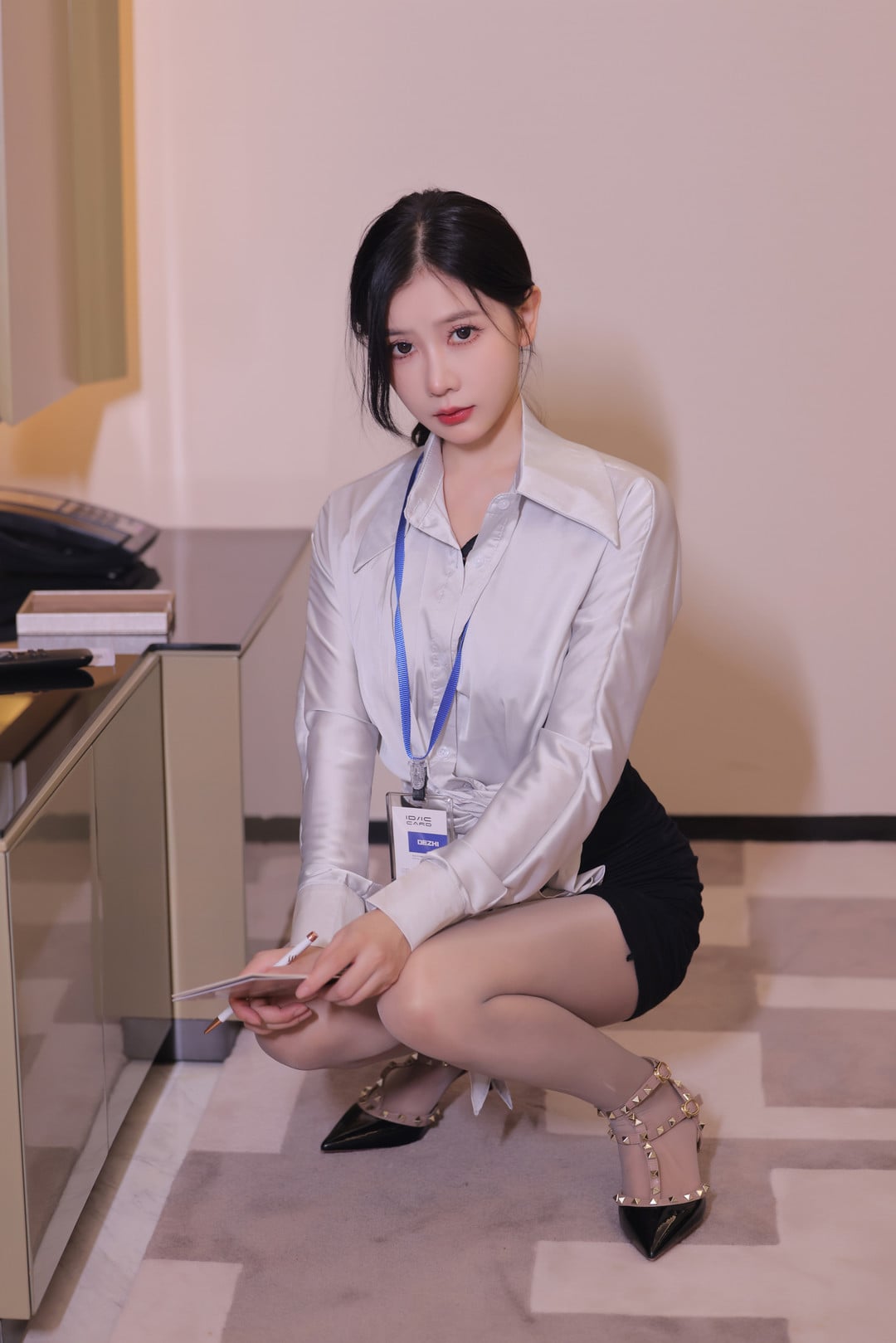 尹甜甜 秀人内购无水印写真合集11套 12GB-美图拍美图拍