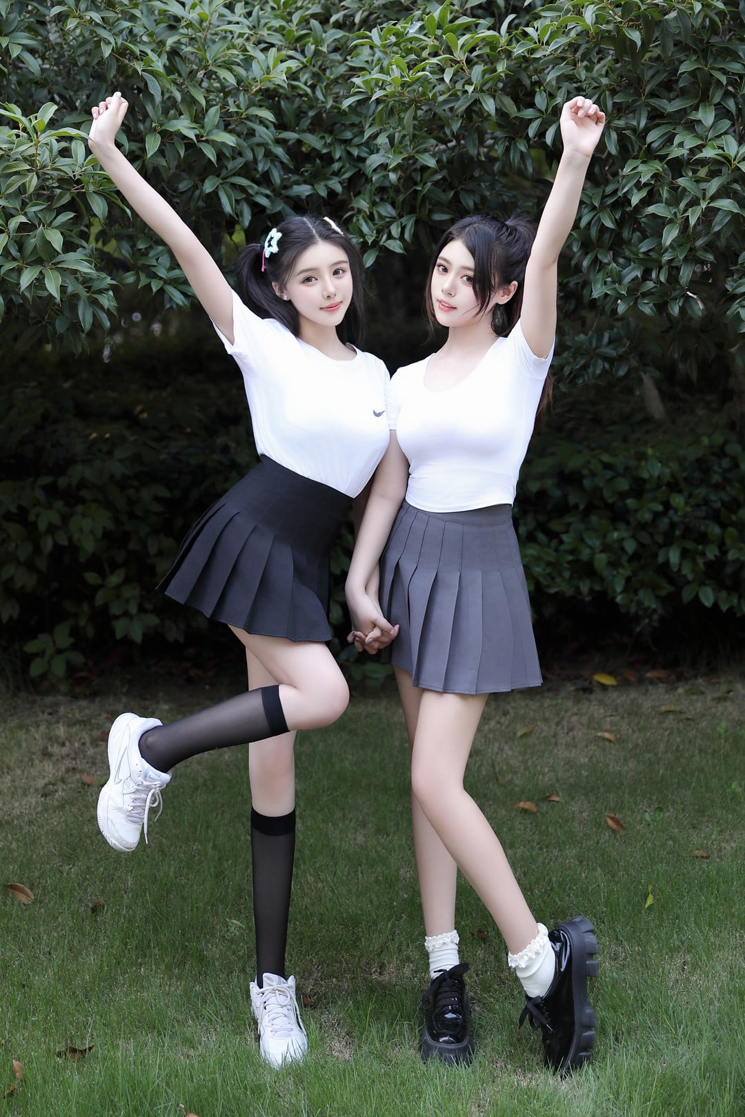 袁圆 – 秀人内购无水印写真合集13套 11GB-美图拍美图拍