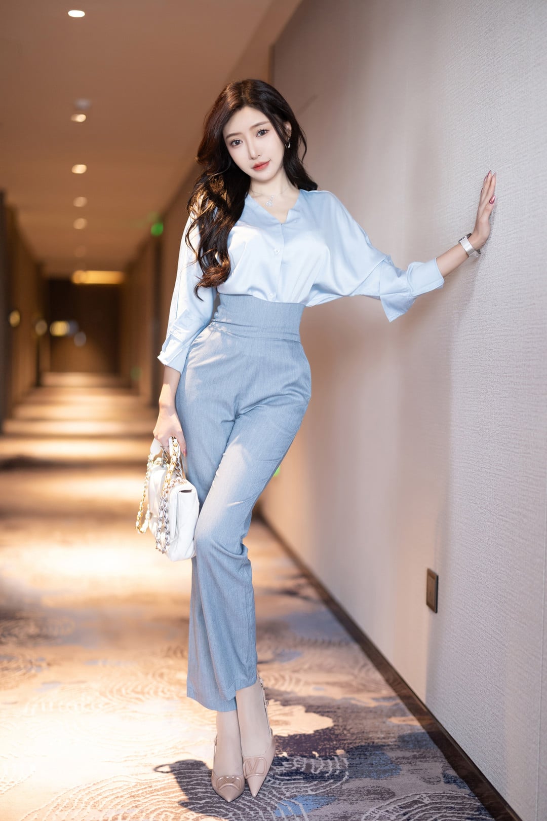 王馨瑶 – 秀人内购无水印套图55套-美图拍美图拍 王馨瑶 – 秀人内购无水印套图55套-美图拍美图拍