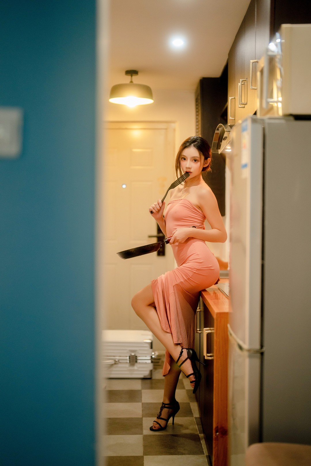 加朵 – 秀人内购无水印写真套图1套-美图拍美图拍