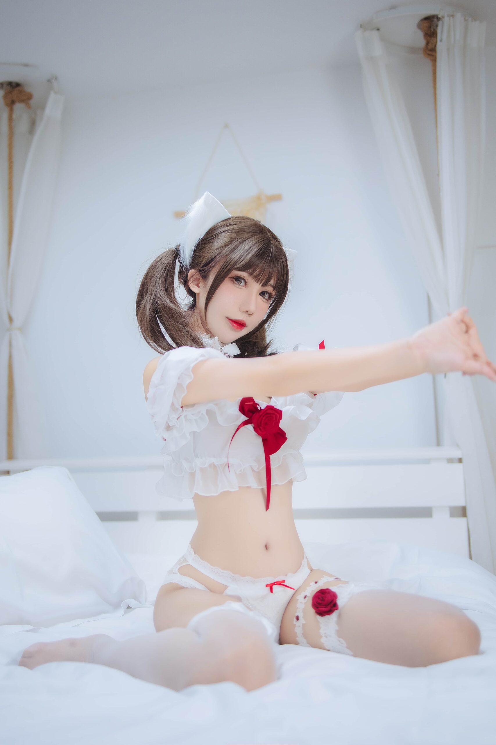 仙女月白猫少女cos图集：当三次元邂逅二次元纯白童话美图拍