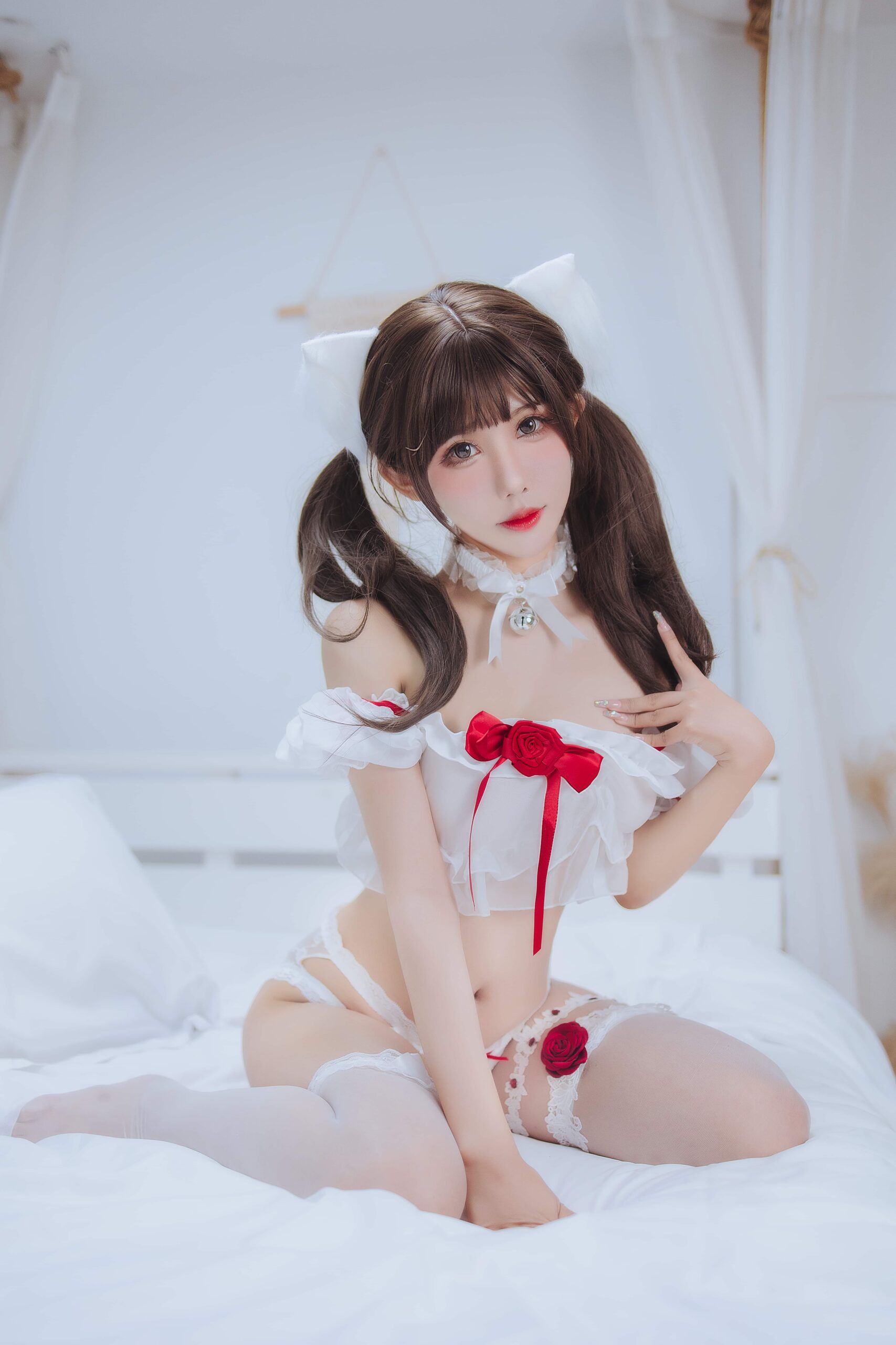 仙女月白猫少女cos图集：当三次元邂逅二次元纯白童话美图拍