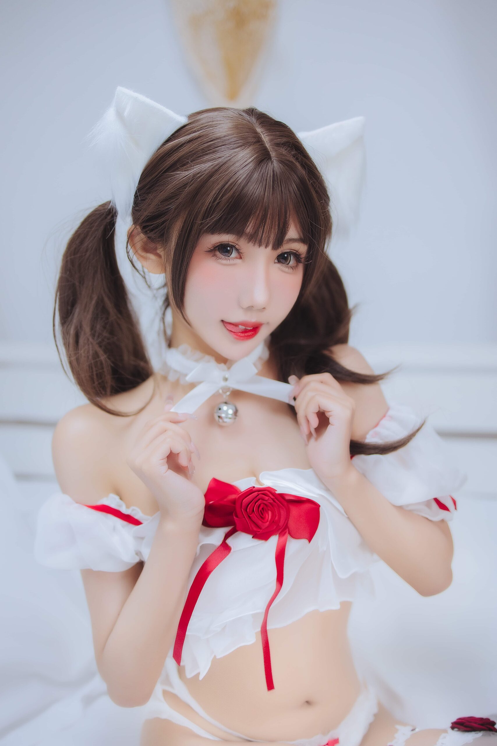 仙女月白猫少女cos图集：当三次元邂逅二次元纯白童话美图拍