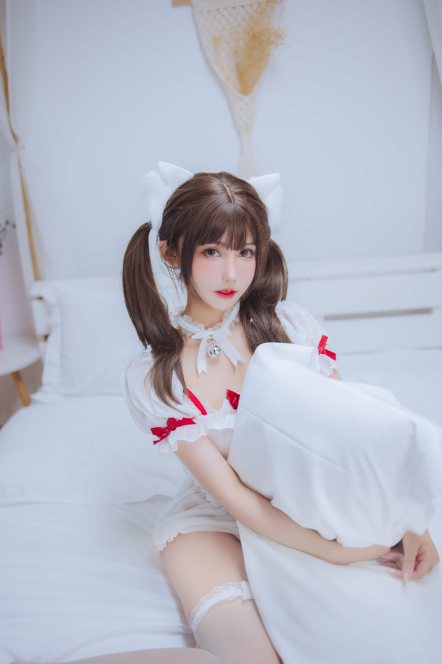 仙女月白猫少女cos图集：当三次元邂逅二次元纯白童话美图拍