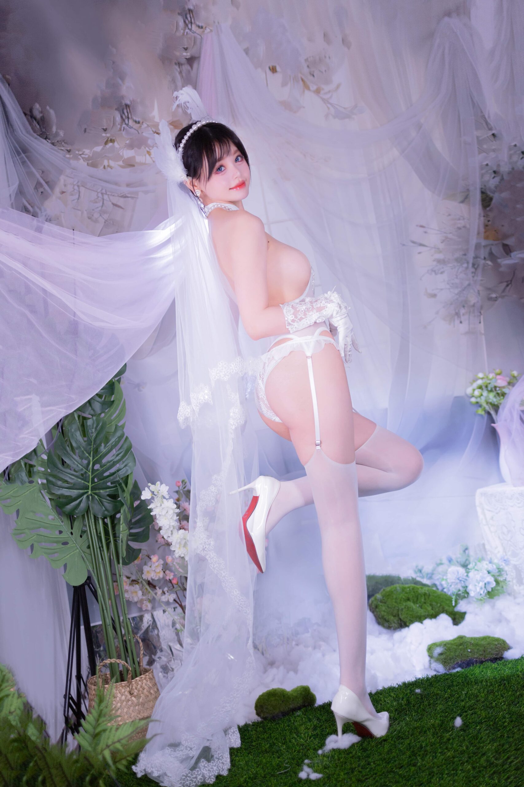 星黛鹿鹿 白丝花嫁美图拍