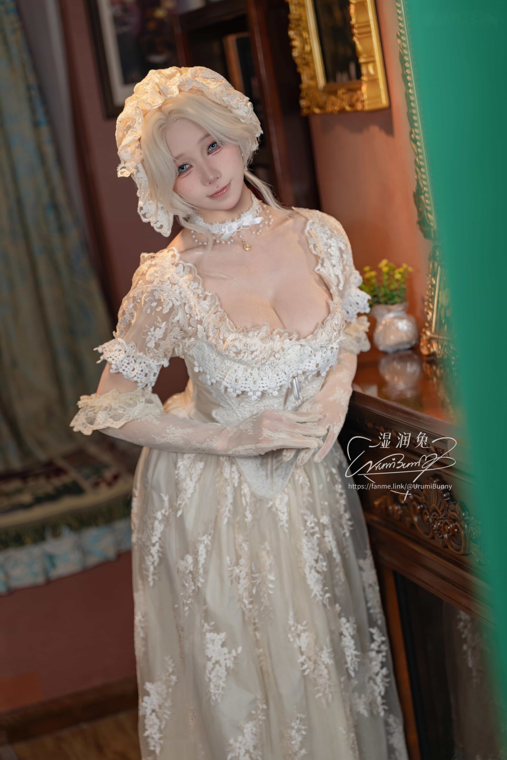 Yiko湿润兔 – 2026年06月作品 大小姐的思春期美图拍