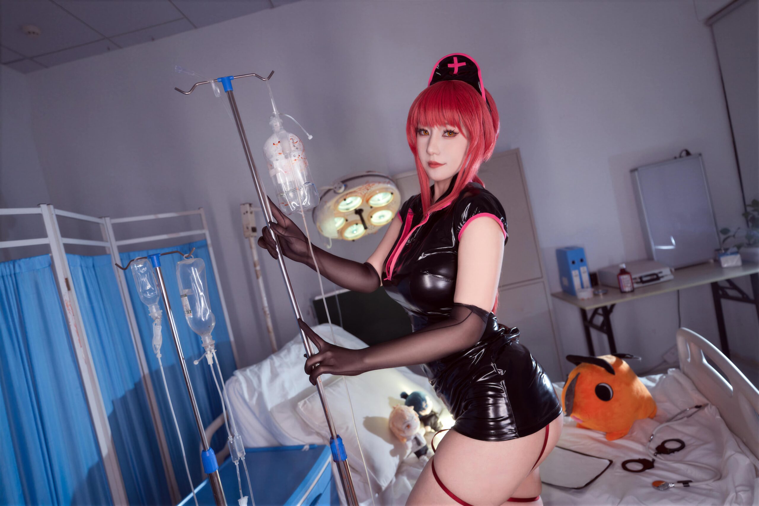 星澜是澜澜叫澜妹呀 链锯人玛奇玛护士美图拍
