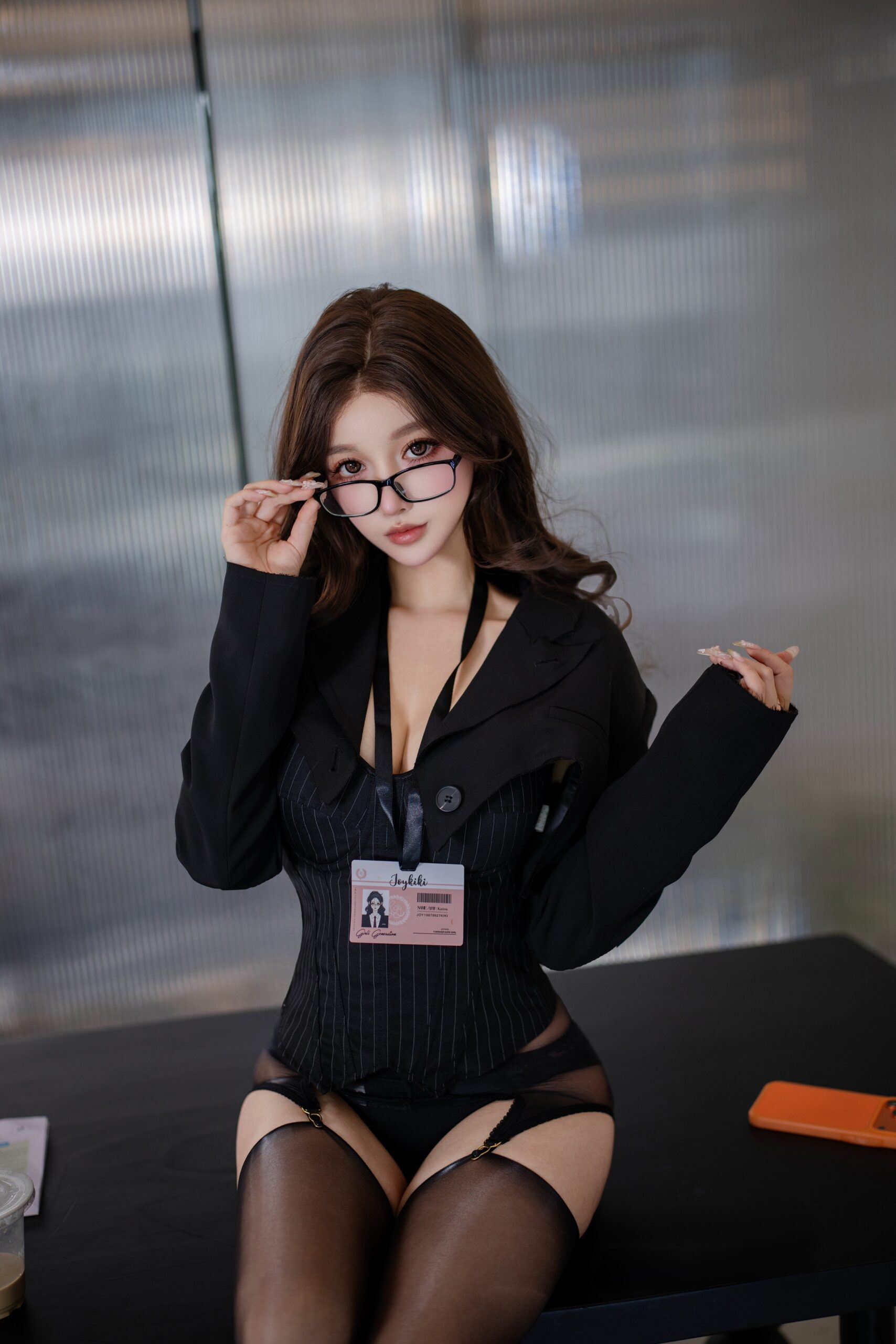 过期米线线喵 秘书为何这样美图拍